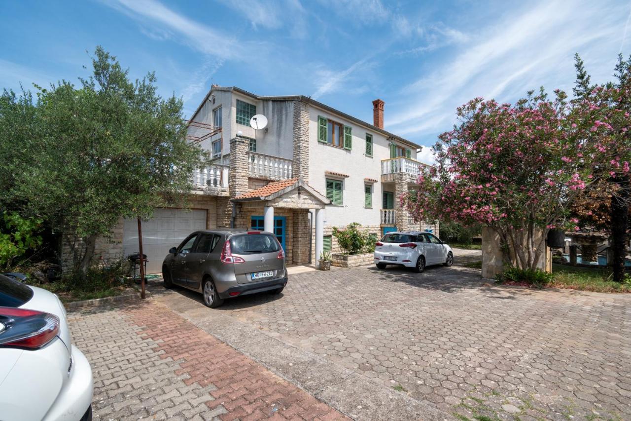 Apartments And Rooms By The Sea Mrljane, Pasman - 327 Neviđane Eksteriør bilde