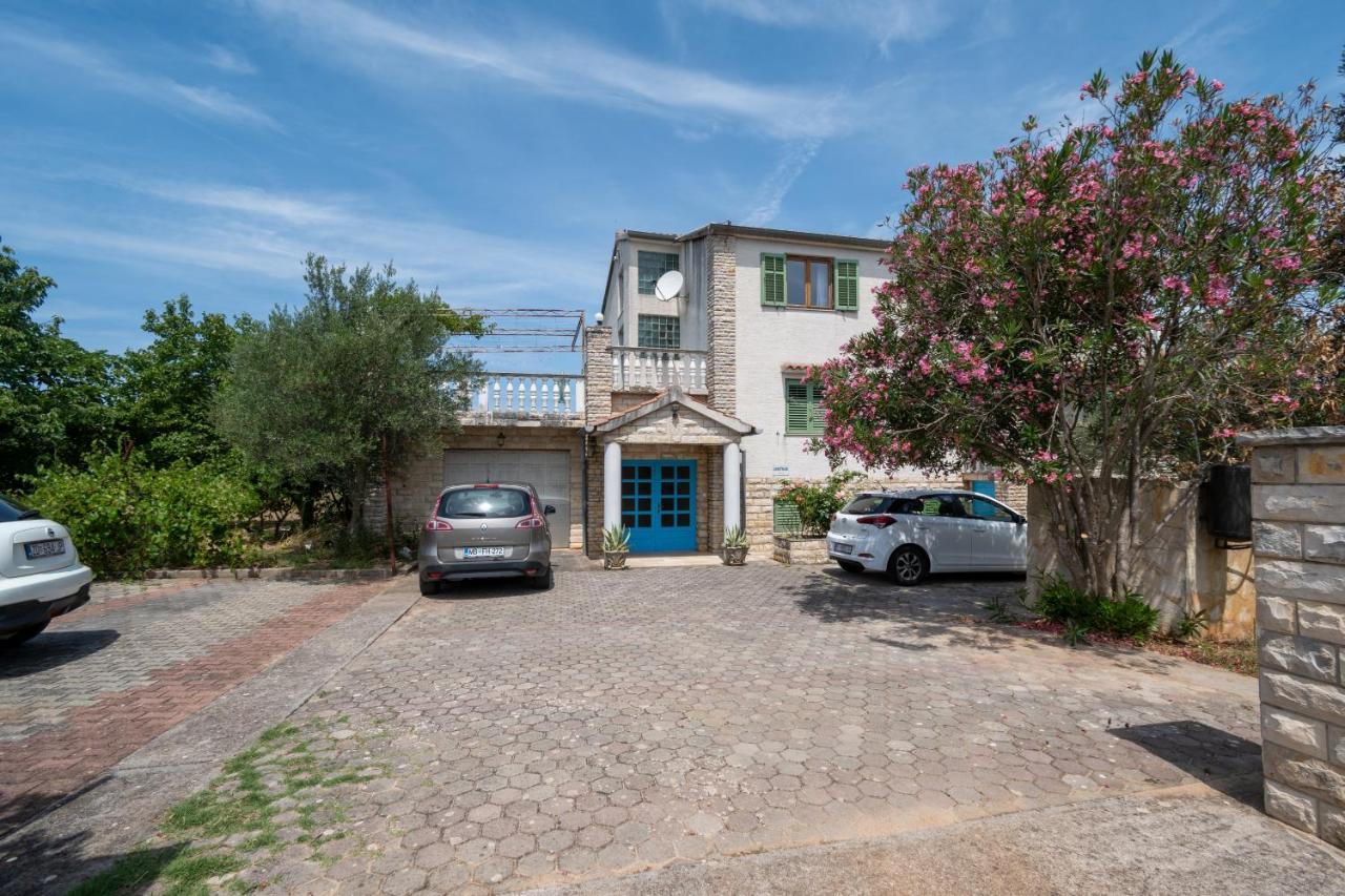 Apartments And Rooms By The Sea Mrljane, Pasman - 327 Neviđane Eksteriør bilde