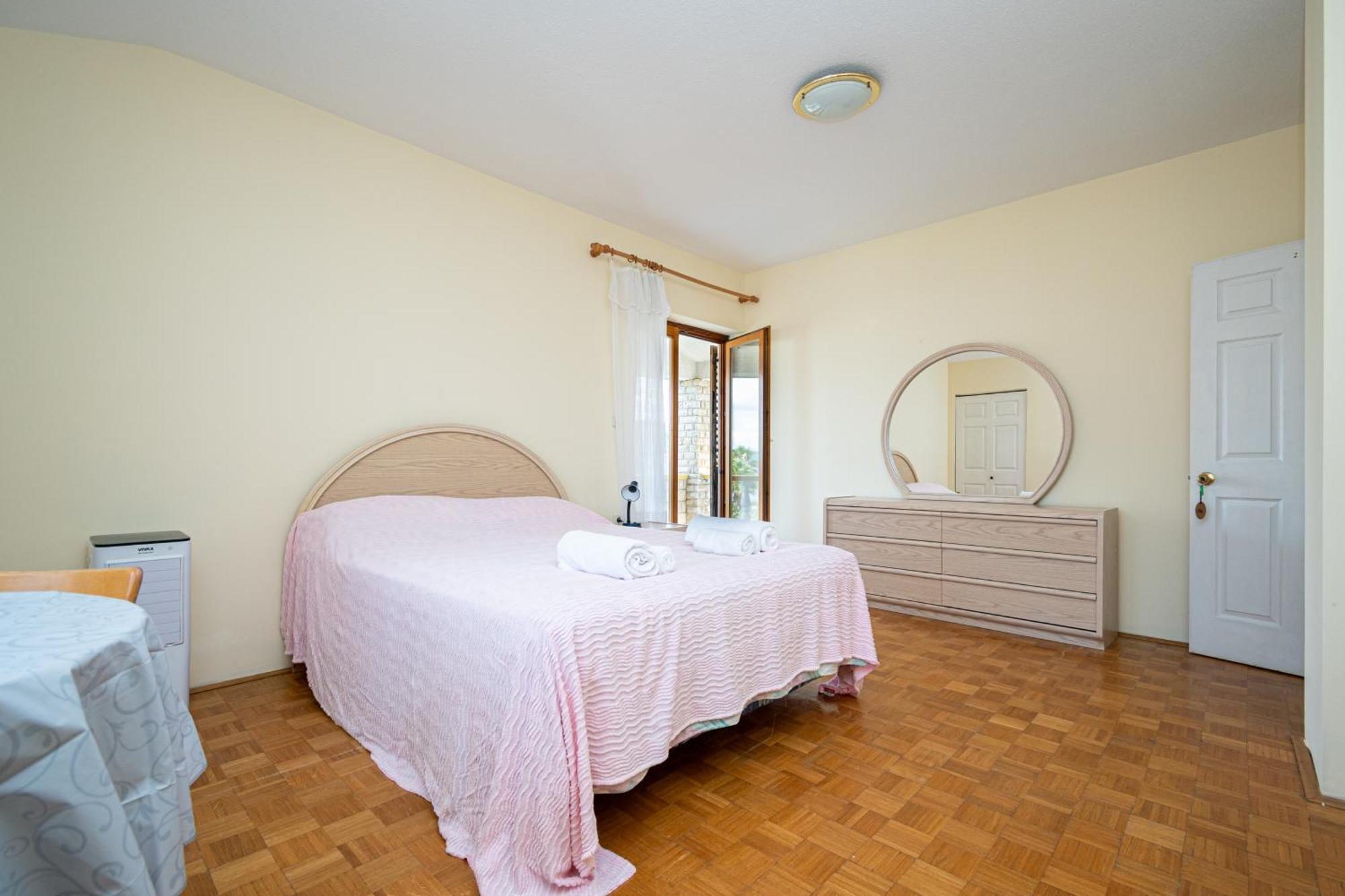 Apartments And Rooms By The Sea Mrljane, Pasman - 327 Neviđane Rom bilde